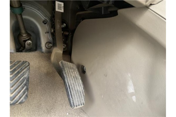 Recambio de pedal acelerador para hyundai tucson (jm) 2.0 referencia OEM IAM 327002E200  