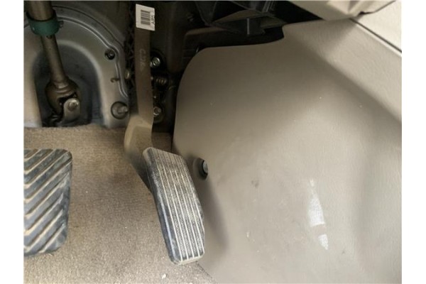 Recambio de pedal acelerador para hyundai tucson (jm) 2.0 referencia OEM IAM 327002E200  