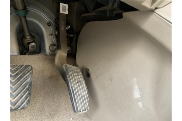 Recambio de pedal acelerador para hyundai tucson (jm) 2.0 referencia OEM IAM 327002E200  