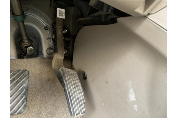 Recambio de pedal acelerador para hyundai tucson (jm) 2.0 referencia OEM IAM 327002E200  