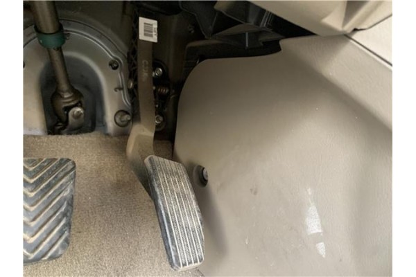 Recambio de pedal acelerador para hyundai tucson (jm) 2.0 referencia OEM IAM 327002E200  