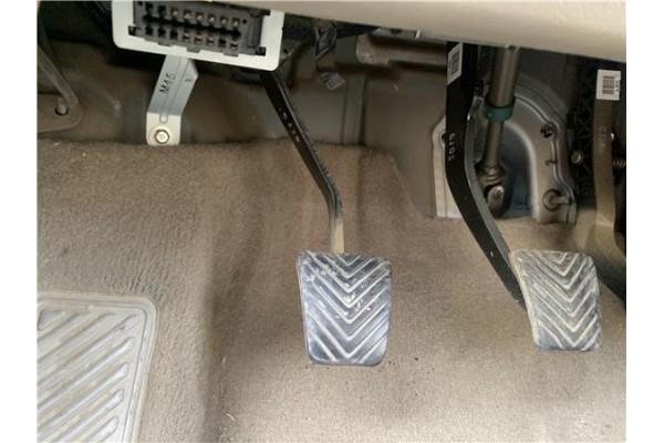 Recambio de pedal embrague para hyundai tucson (jm) 2.0 referencia OEM IAM 328022E255  