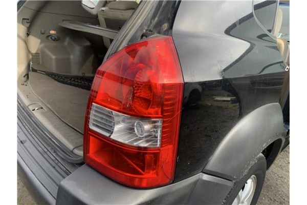 Recambio de piloto trasero derecho para hyundai tucson (jm) 2.0 referencia OEM IAM 924022E010  