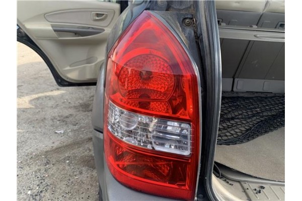 Recambio de piloto trasero izquierdo para hyundai tucson (jm) 2.0 referencia OEM IAM 924012E010  