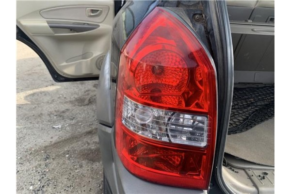 Recambio de piloto trasero izquierdo para hyundai tucson (jm) 2.0 referencia OEM IAM 924012E010  