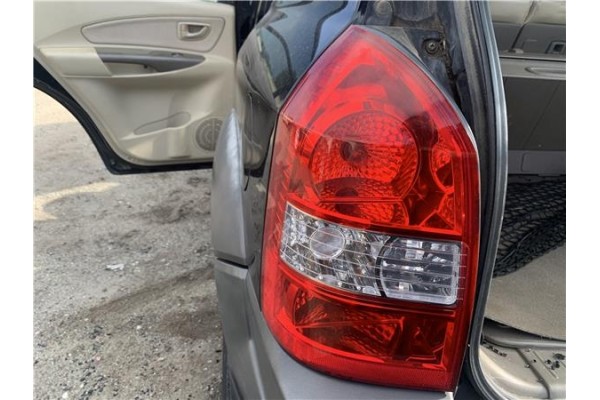 Recambio de piloto trasero izquierdo para hyundai tucson (jm) 2.0 referencia OEM IAM 924012E010  