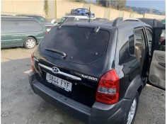 Recambio de porton trasero para hyundai tucson (jm) 2.0 referencia OEM IAM 737002E050  