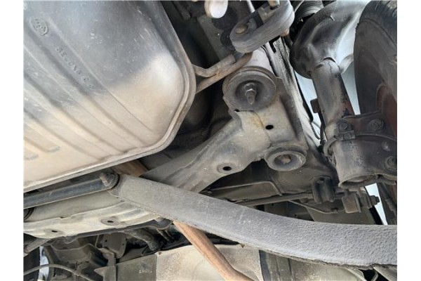 Recambio de puente trasero para hyundai tucson (jm) 2.0 referencia OEM IAM 626052E000 626100Z010 
