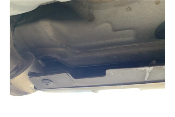 Recambio de refuerzo paragolpes trasero para hyundai tucson (jm) 2.0 referencia OEM IAM 866302E000  