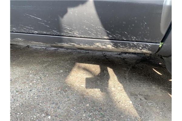 Recambio de spoiler talonera lat. derecha para hyundai tucson (jm) 2.0 referencia OEM IAM 877522E000ZW  