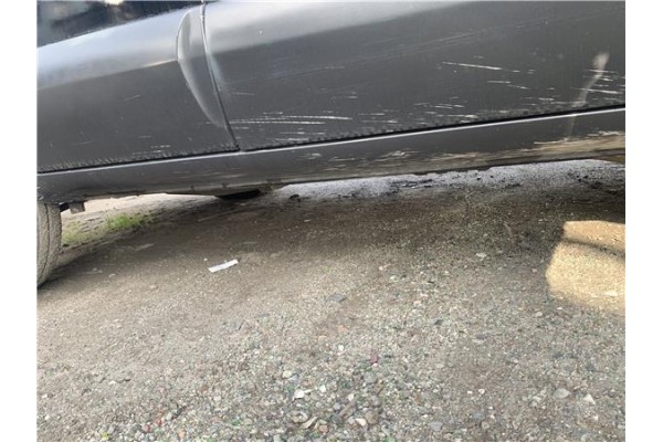 Recambio de spoiler talonera lat. derecha para hyundai tucson (jm) 2.0 referencia OEM IAM 877522E000ZW  