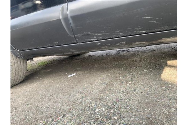 Recambio de spoiler talonera lat. derecha para hyundai tucson (jm) 2.0 referencia OEM IAM 877522E000ZW  