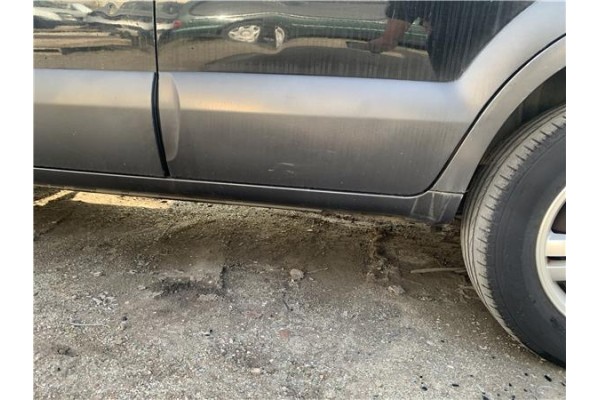 Recambio de spoiler talonera lat. izquierda para hyundai tucson (jm) 2.0 referencia OEM IAM 877512E000ZW  