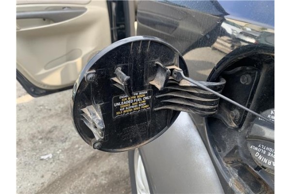 Recambio de tapa exterior combustible para hyundai tucson (jm) 2.0 referencia OEM IAM 695102E000 PA6MF40% 