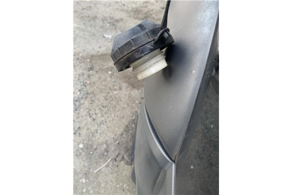 Recambio de tapon combustible para hyundai tucson (jm) 2.0 referencia OEM IAM 3101038600 31010J9000 