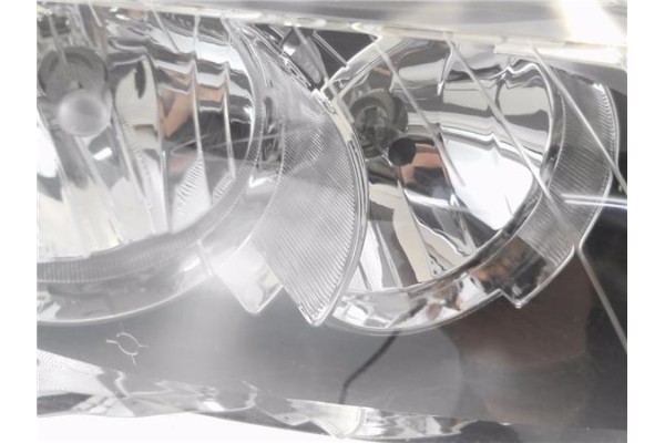 Recambio de faro delantero dcho para audi a4 berlina (8e) 2.0 tdi (dpf) (125kw) referencia OEM IAM 8E0941004BK  