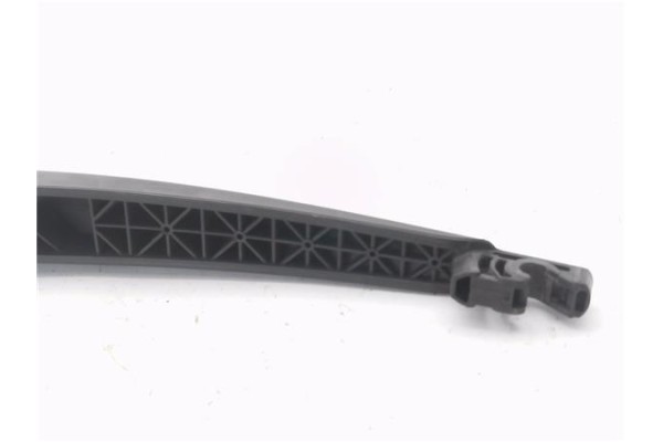 Recambio de brazo limpiaparabrisas trasero para hyundai i30 (fd) 1.6 crdi referencia OEM IAM 988112L000  