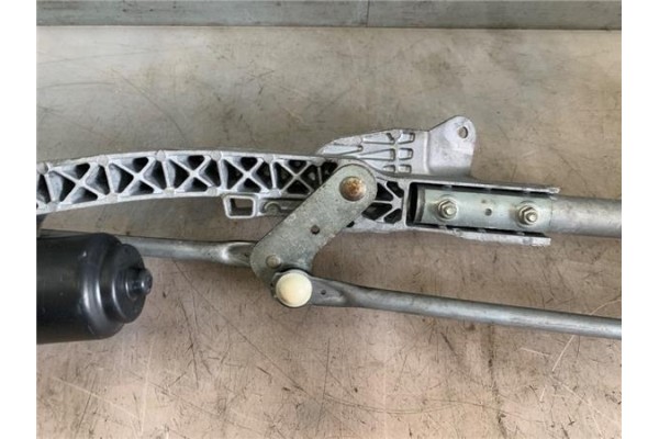 Recambio de motor limpiaparabrisas delantero para mitsubishi lancer berlina/ familiar (cs0a/w) vii 2.0 di-d referencia OEM IAM 8