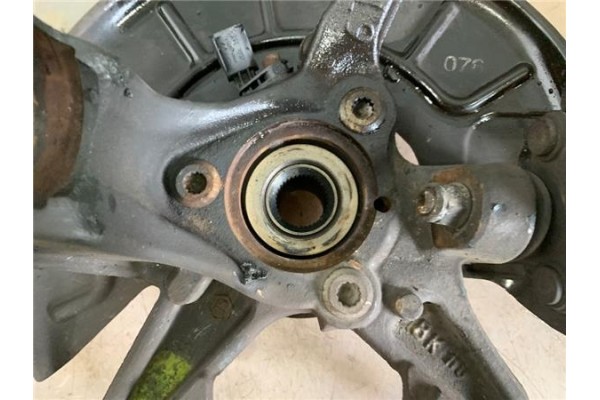 Recambio de mangueta delantero derecha para seat leon (1p1) 1.6 tdi referencia OEM IAM 1K0407256T  