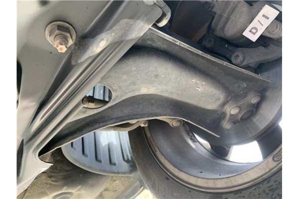 Recambio de brazo suspension delantero izquierdo para peugeot 207 cc cabrio-coupé 1.6 básico referencia OEM IAM 3520R7  