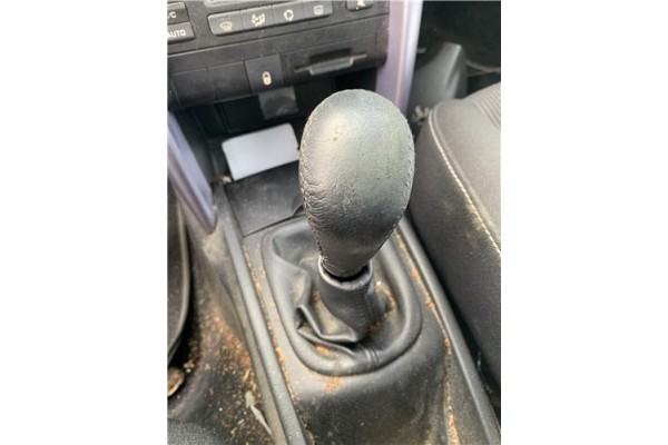 Recambio de palanca de cambio para peugeot 207 cc cabrio-coupé 1.6 básico referencia OEM IAM 2400CN 2444CY 
