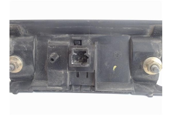 Recambio de moldura porton trasero para peugeot 207 1.6 hdi referencia OEM IAM 8742L0  