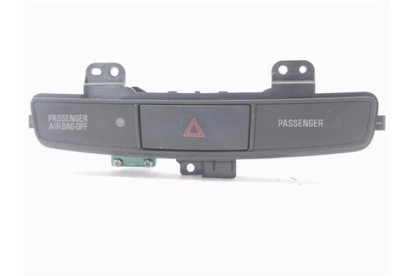Recambio de interruptor luces emergencia para mitsubishi lancer berlina/ familiar (cs0a/w) vii 2.0 di-d referencia OEM IAM 07001