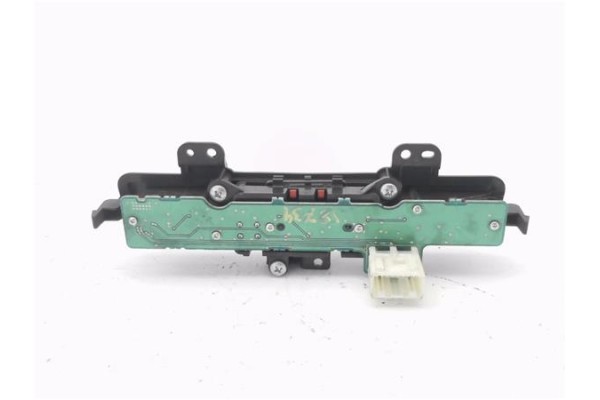 Recambio de interruptor luces emergencia para mitsubishi lancer berlina/ familiar (cs0a/w) vii 2.0 di-d referencia OEM IAM 07001