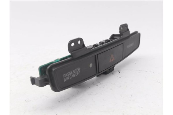 Recambio de interruptor luces emergencia para mitsubishi lancer berlina/ familiar (cs0a/w) vii 2.0 di-d referencia OEM IAM 07001