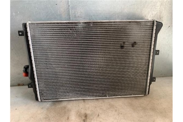 Recambio de radiador para seat leon (1p1) 1.6 tdi referencia OEM IAM 1K0121251DM 1K0121251AB 
