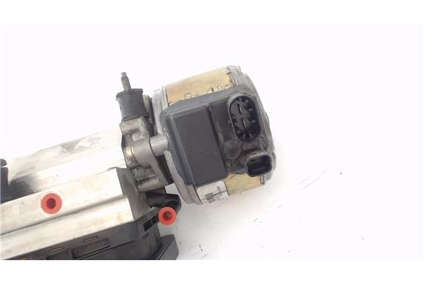 Recambio de bomba suspension para citroen c5 berlina 2.0 hdi referencia OEM IAM 963671388000 9643373280 