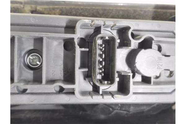 Recambio de piloto trasero derecho para renault master iii combi 2.3 l2h2 3,5t referencia OEM IAM 265500023R  