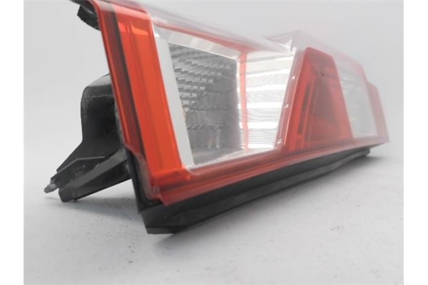 Recambio de piloto trasero derecho para renault master iii combi 2.3 l2h2 3,5t referencia OEM IAM 265500023R  