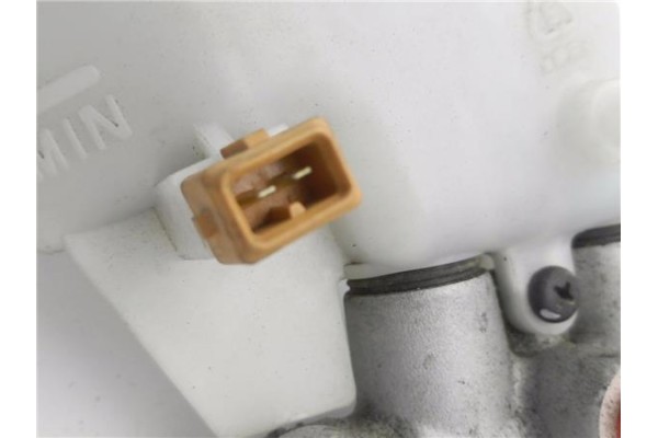 Recambio de bomba freno para hyundai i30 (gd) 1.4 base referencia OEM IAM 4J10222 58510A5100 