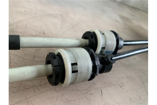 Recambio de varillas de cambio para renault master iii combi 2.3 l2h2 3,5t referencia OEM IAM 349359928R  