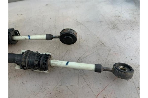 Recambio de varillas de cambio para renault master iii combi 2.3 l2h2 3,5t referencia OEM IAM 349359928R  