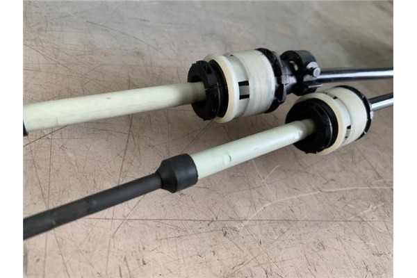 Recambio de varillas de cambio para renault master iii combi 2.3 l2h2 3,5t referencia OEM IAM 349359928R  