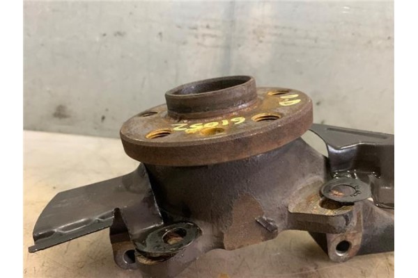 Recambio de mangueta delantero derecha para peugeot expert (224) 2.0 hdi referencia OEM IAM 364734  