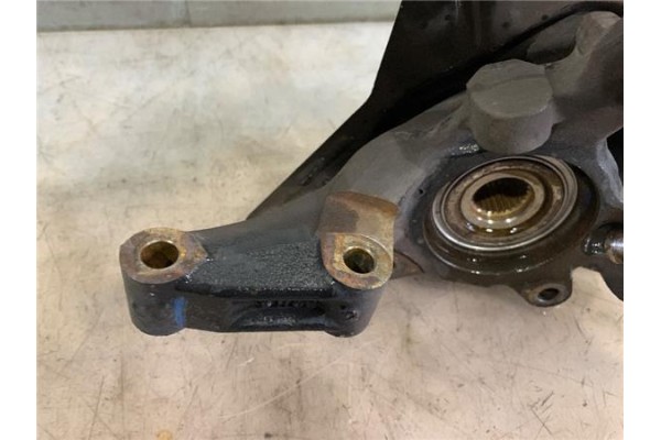 Recambio de mangueta delantero derecha para peugeot expert (224) 2.0 hdi referencia OEM IAM 364734  