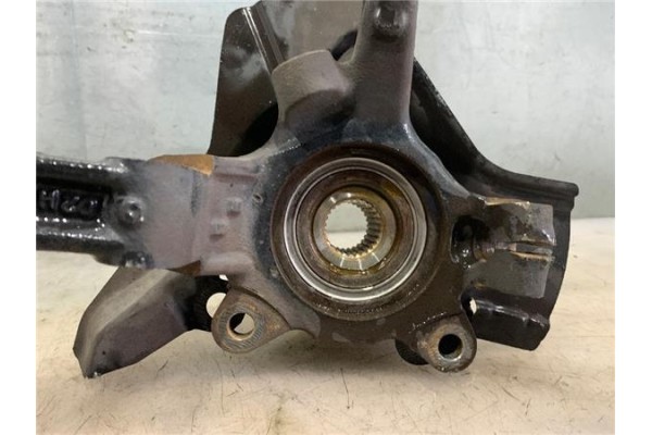 Recambio de mangueta delantero derecha para peugeot expert (224) 2.0 hdi referencia OEM IAM 364734  