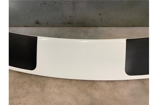 Recambio de aleron trasero para mitsubishi lancer berlina/ familiar (cs0a/w) vii 2.0 di-d referencia OEM IAM MR557048  