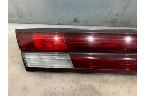 Recambio de piloto trasero central para nissan maxima qx (a32) 2.0 referencia OEM IAM 265503L201 265503L301 