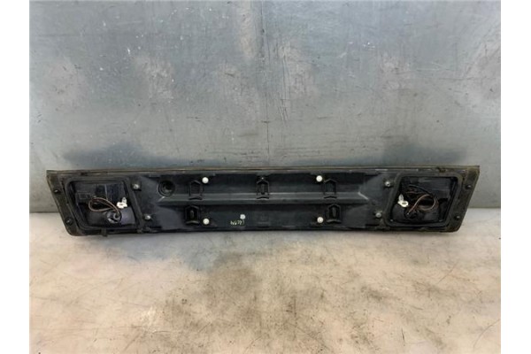 Recambio de piloto trasero central para nissan maxima qx (a32) 2.0 referencia OEM IAM 265503L201 265503L301 