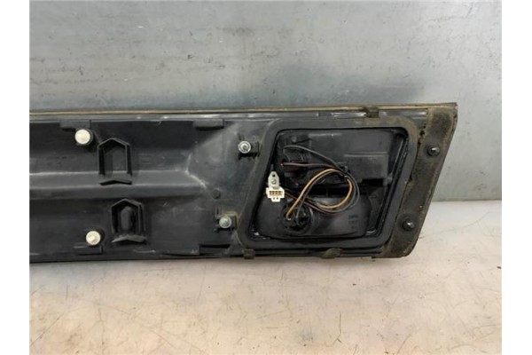 Recambio de piloto trasero central para nissan maxima qx (a32) 2.0 referencia OEM IAM 265503L201 265503L301 