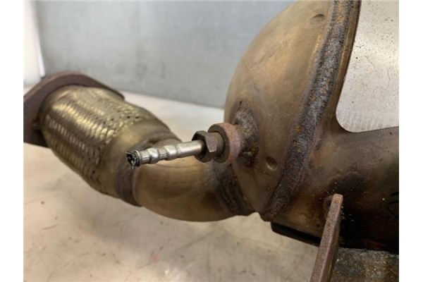 Recambio de catalizador para renault master iii combi 2.3 l2h2 3,5t referencia OEM IAM 200109087R 200100409R 