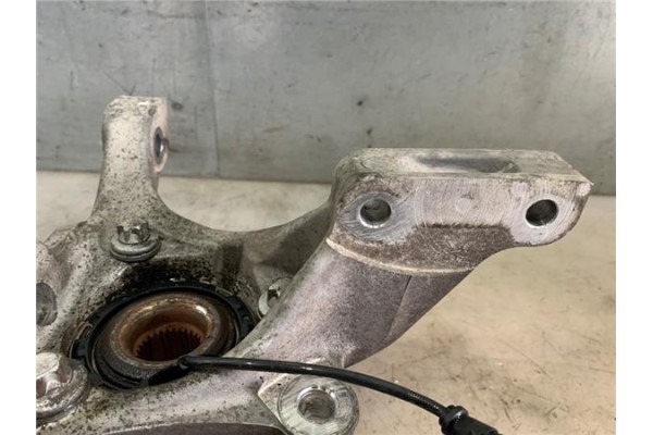 Recambio de mangueta delantero izquierda para fiat croma (194) 1.9 d multijet referencia OEM IAM 51753897  