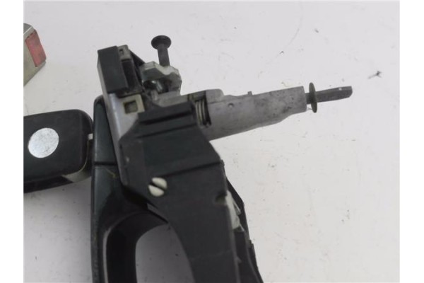 Recambio de maneta exterior delantero izquierda para seat ibiza berlina (6j5) 1.9 tdi referencia OEM IAM 5N0837205F  