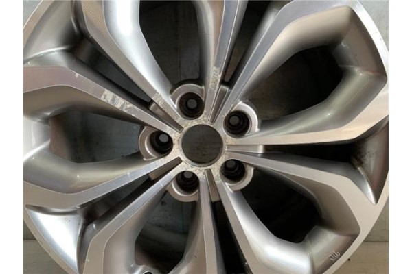 Recambio de llanta para hyundai santa fe (dm) 2.2 tecno 4wd referencia OEM IAM 529102W390  