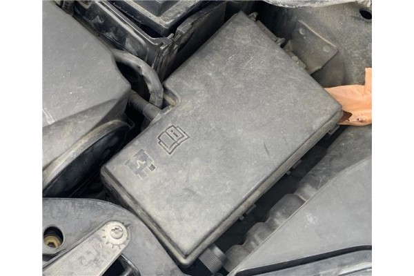 Recambio de caja fusibles/rele para ford focus ii (da_) 2.0 tdci referencia OEM IAM 2027109  