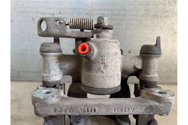 Recambio de pinza freno trasero derecha para renault master iii combi 2.3 l2h2 3,5t referencia OEM IAM 440016959R  